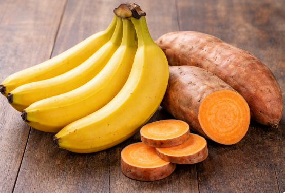 Chuối hay khoai lang: Loại nào tốt hơn cho đường huyết và kiểm soát cân nặng?- Ảnh 1.