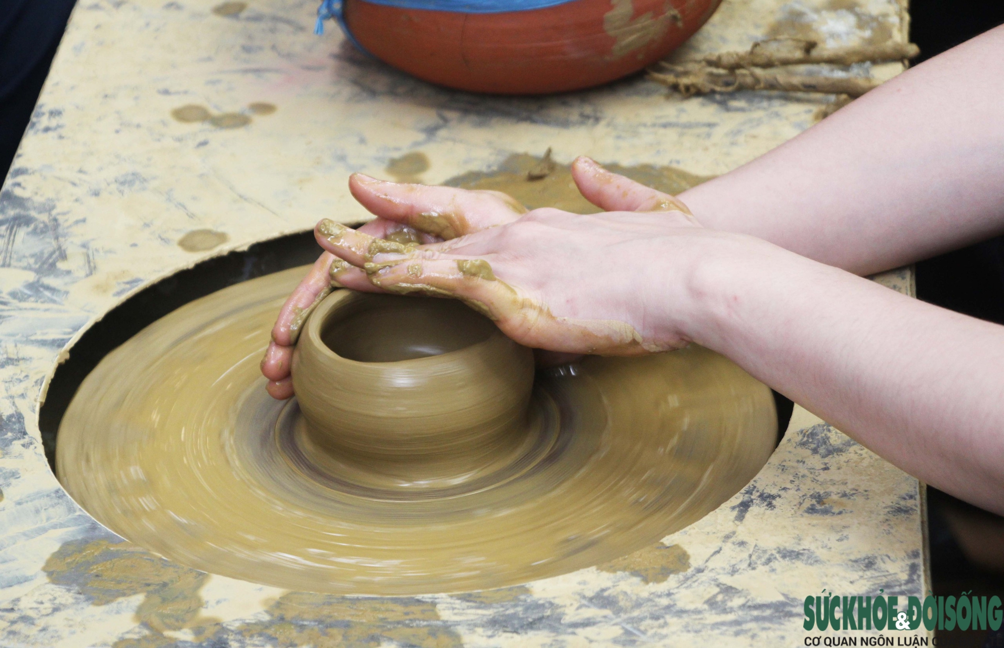 Làng gốm 500 năm tuổi tất bật vào mùa làm linh vật ngựa- Ảnh 14. Làng gốm 500 năm tuổi tất bật vào mùa làm linh vật ngựa- Ảnh 14.