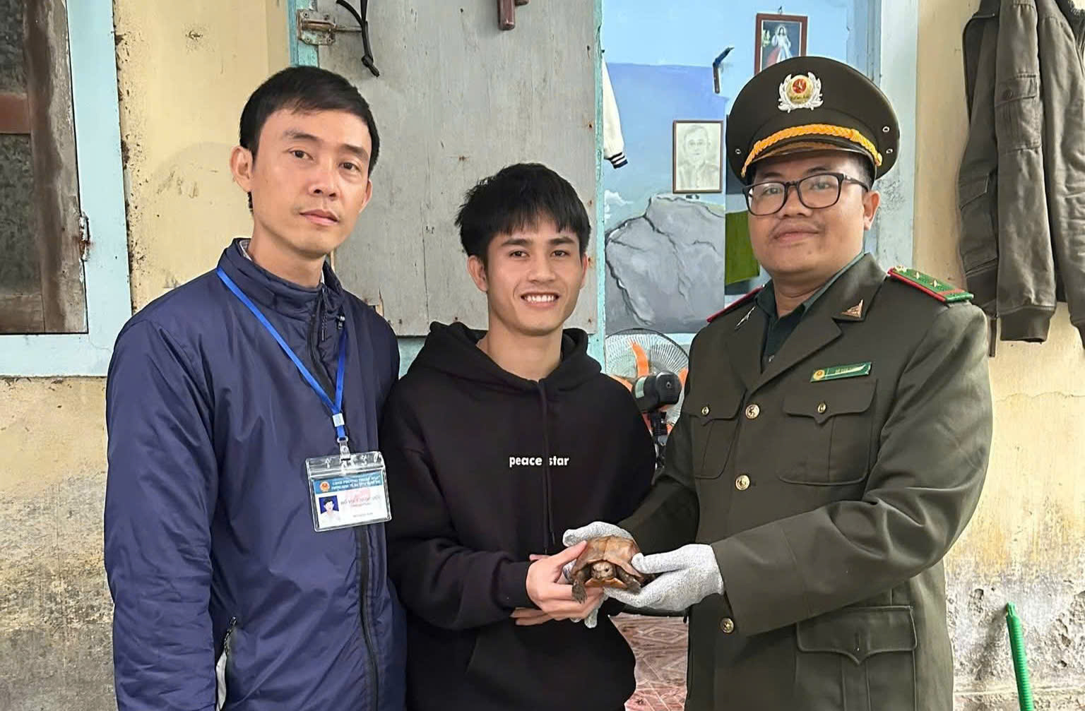 Tiếp nhận, tái thả nhiều cá thể động vật hoang dã quý hiếm ở Huế- Ảnh 2. Tiếp nhận, tái thả nhiều cá thể động vật hoang dã quý hiếm ở Huế- Ảnh 2.