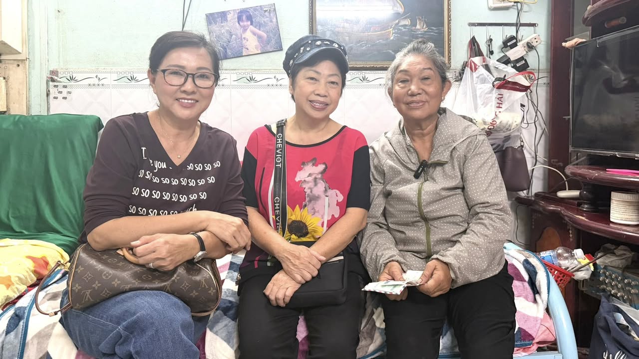 Nữ nghệ sĩ cải lương tuổi xế chiều lượm ve chai, bất ngờ kể kỷ niệm biết ơn cố diễn viên Quý Bình- Ảnh 4.