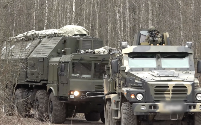 Lộ diện tên lửa không đối không tầm xa nhất thế giới- Ảnh 2. Thực chiến tên lửa siêu vượt âm Oreshnik của Nga tạo địa chấn cho quốc phòng phương Tây