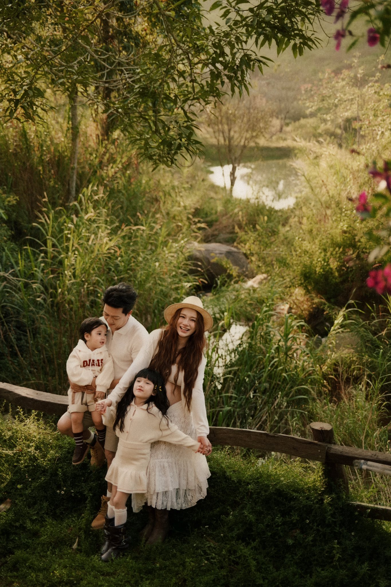 Nhã Phương sau 8 năm kết hôn với Trường Giang: Ứng xử khéo léo, được chồng biết ơn- Ảnh 7. Nhã Phương sau 8 năm kết hôn với Trường Giang: Ứng xử khéo léo, được chồng biết ơn- Ảnh 7.