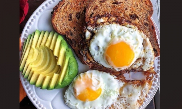 10 thói quen ăn uống giúp cơ thể khỏe mạnh và phòng ngừa bệnh tật- Ảnh 1.