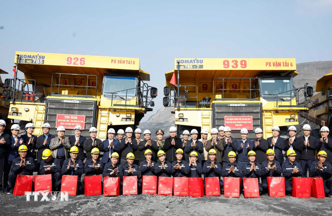 Tổng Bí thư Tô Lâm: Ngành than phải gắn tăng năng suất với tăng thu nhập, cải thiện đời sống công nhân- Ảnh 4.