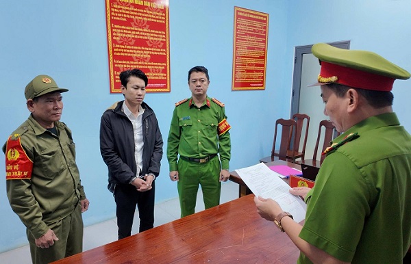 Bắt giữ đối tượng chặn đầu ô tô, hành hung tài xế tại Đà Nẵng- Ảnh 1.