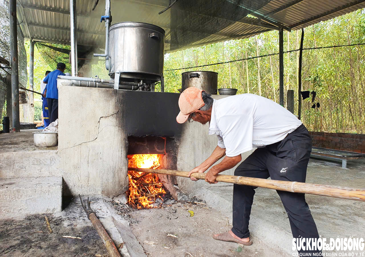 Về đất Quảng xem nấu đường thủ công, nhớ vị Tết xưa- Ảnh 9.