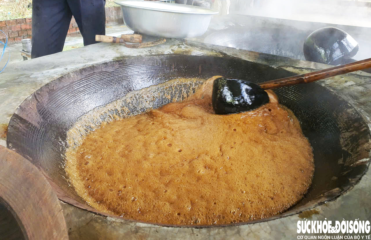 Về đất Quảng xem nấu đường thủ công, nhớ vị Tết xưa- Ảnh 11.