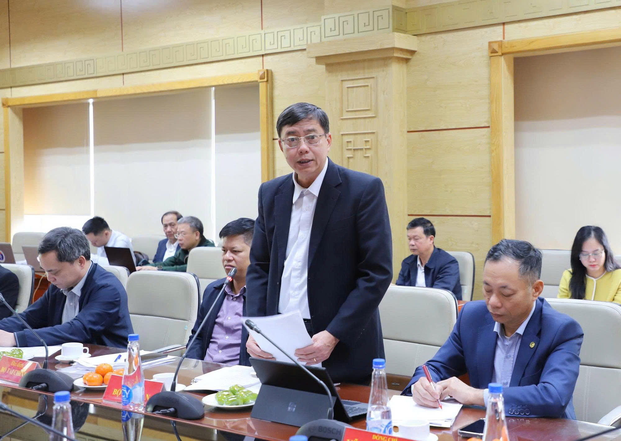 Phiên họp lần thứ nhất Ban chỉ đạo Quốc gia về phát triển ngành Dược Việt Nam- Ảnh 6. Phiên họp lần thứ nhất Ban chỉ đạo Quốc gia về phát triển ngành Dược Việt Nam- Ảnh 6.