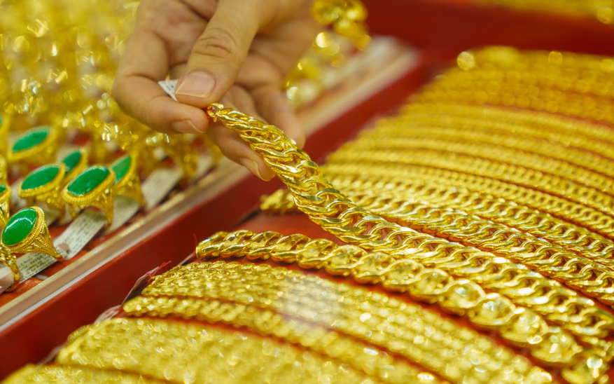 Giá vàng hôm nay ngày 29/1 tăng dữ dội không ngừng