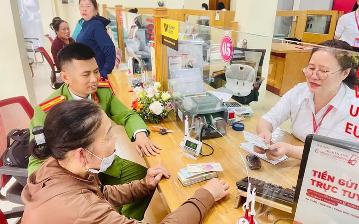 Tin trúng quà tặng 5 tỷ đồng, người phụ nữ Hà Tĩnh suýt mất 250 triệu- Ảnh 2. Tin trúng quà tặng 5 tỷ đồng, người phụ nữ Hà Tĩnh suýt mất 250 triệu- Ảnh 2.