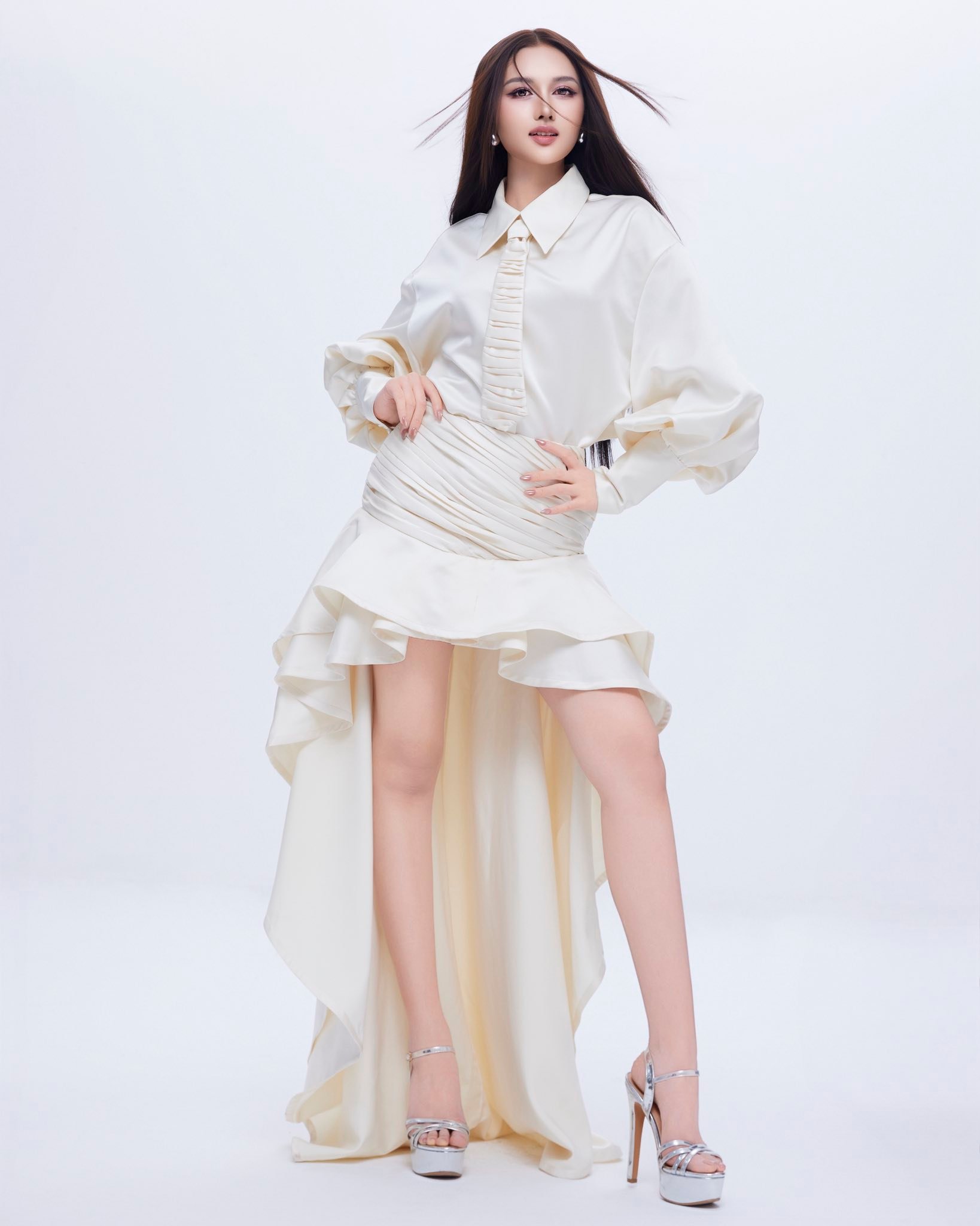 Phản ứng của 2 Hoa hậu quốc tế khi Thu Ngân trượt Miss Intercontinental lần thứ 53- Ảnh 5. Phản ứng của 2 Hoa hậu quốc tế khi Thu Ngân trượt Miss Intercontinental lần thứ 53- Ảnh 5.