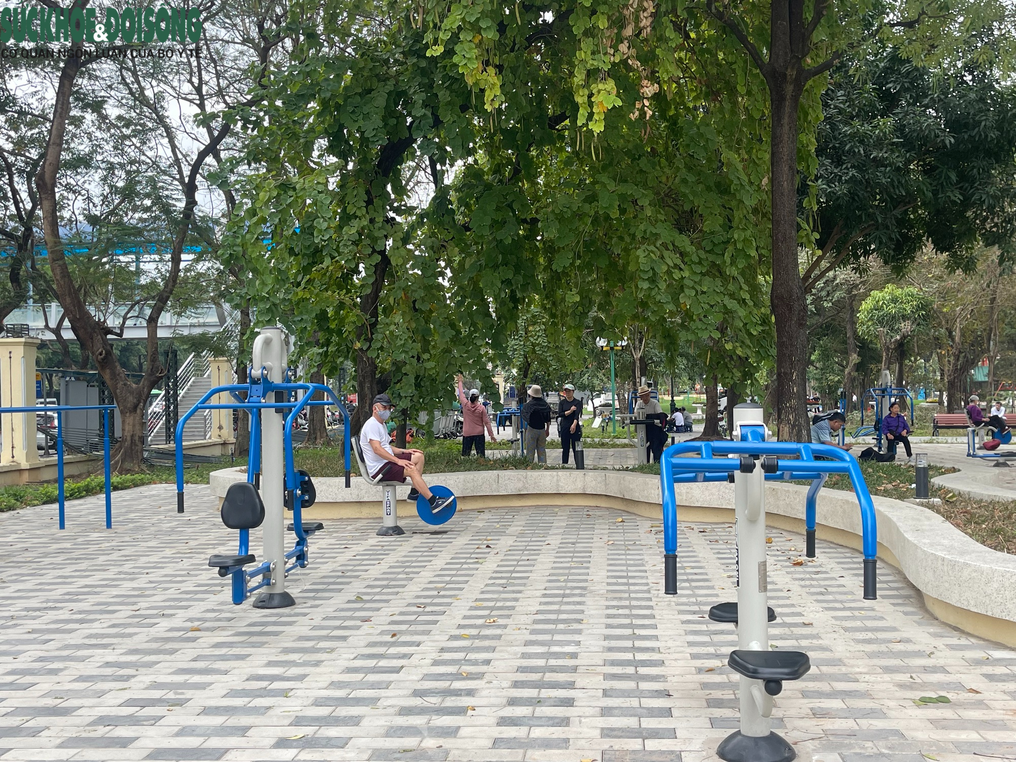 Cận cảnh diện mạo mới của Công viên Nghĩa Đô, Hà Nội- Ảnh 9.