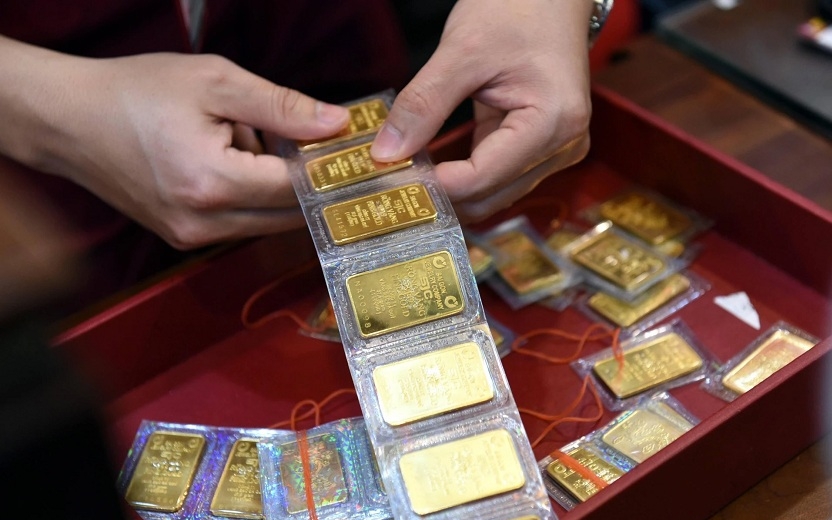 Giá vàng hôm nay ngày 30/1 quay đầu giảm cực mạnh