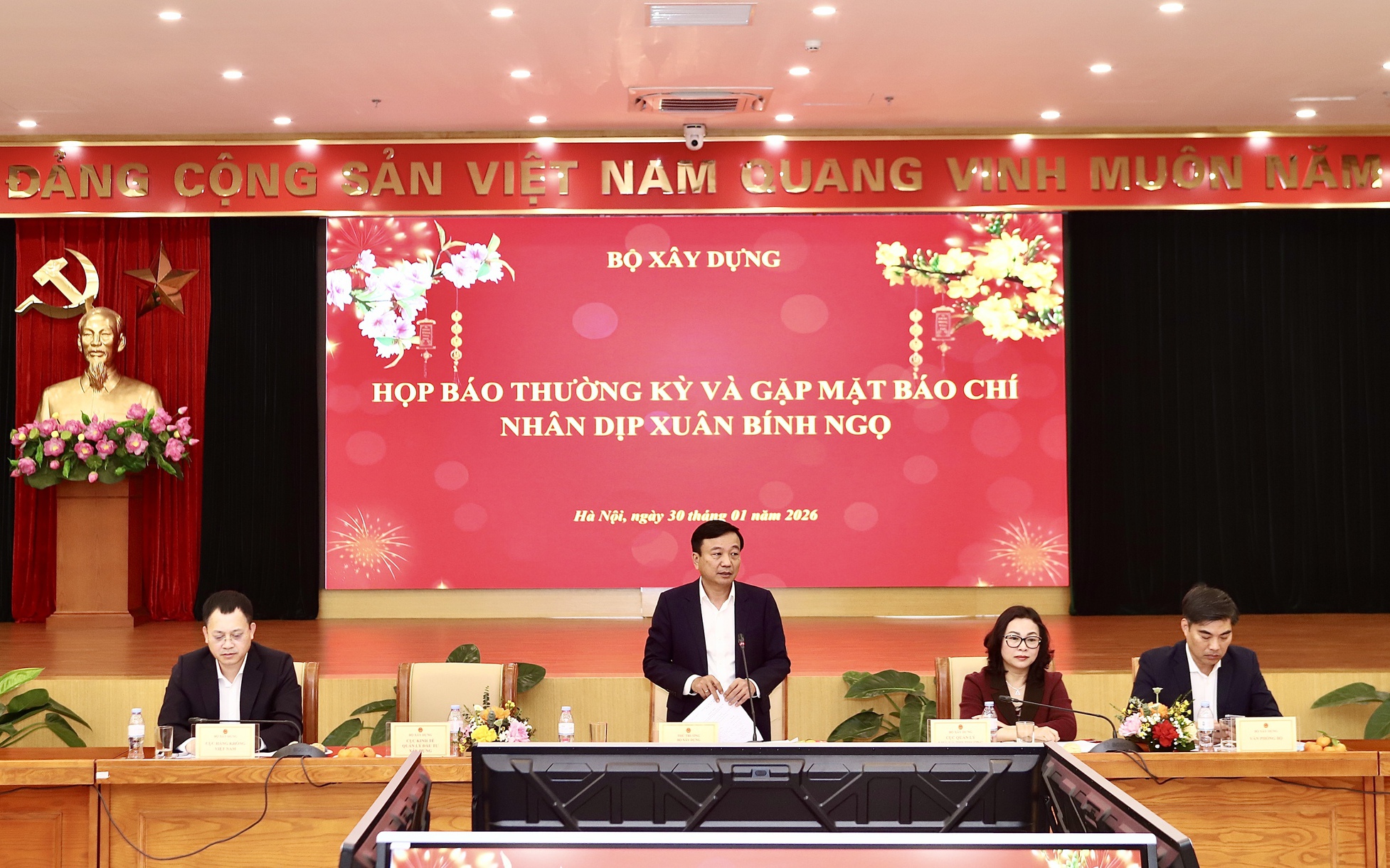 Phát triển cao tốc, nhà ở xã hội là nhiệm vụ trọng tâm của Bộ Xây dựng năm 2026