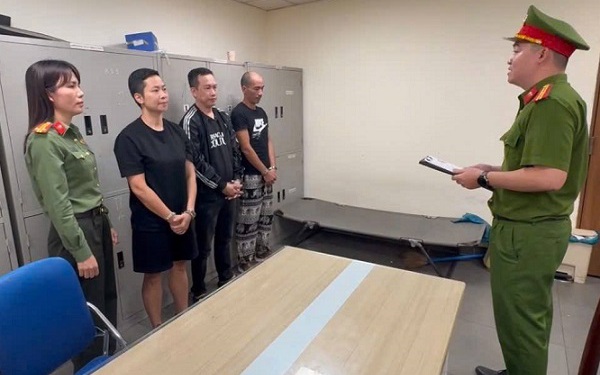 Giết người, cướp tài sản và cuộc trốn chạy truy nã 34 năm bất thành của gã đàn ông Hải Phòng- Ảnh 2. Truy bắt thành công 3 đối tượng truy nã đặc biệt nguy hiểm lẩn trốn tại Thái Lan