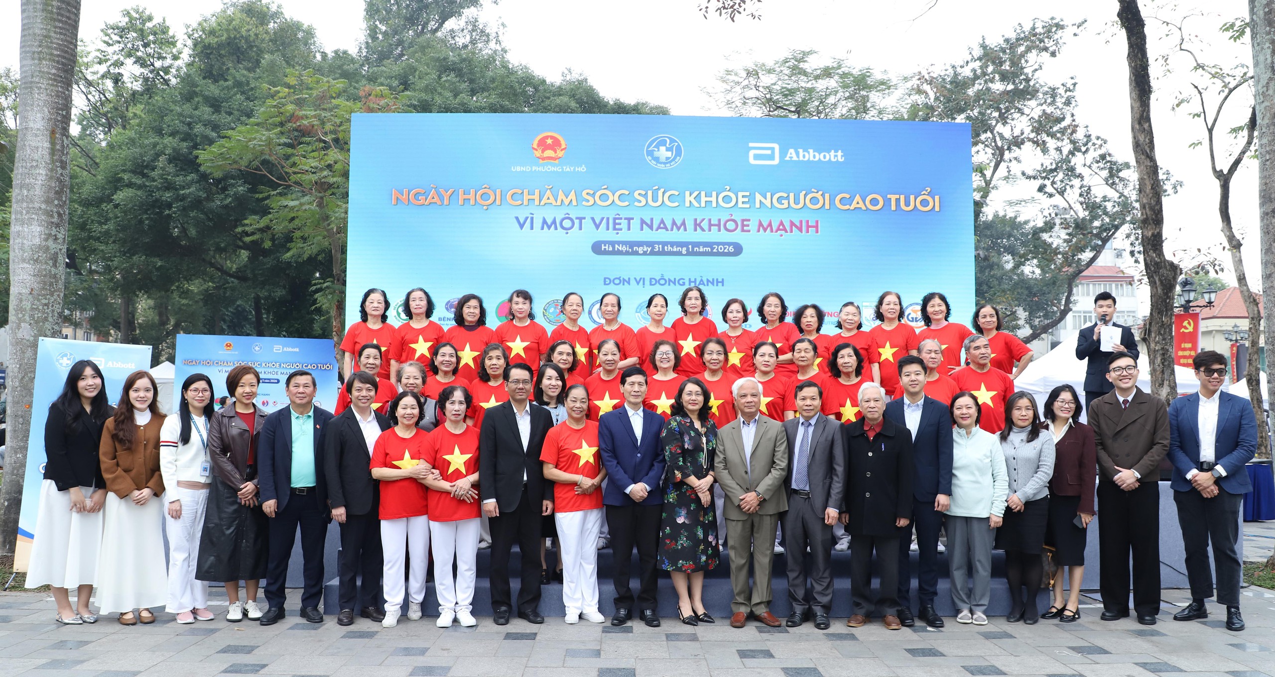 Hơn 1.000 người cao tuổi Thủ đô được tư vấn sức khoẻ miễn phí, hỗ trợ dinh dưỡng khoa học- Ảnh 3.