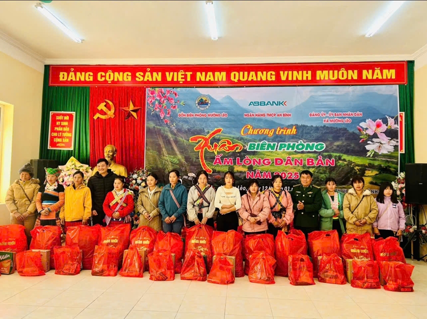 'Xuân Biên phòng ấm lòng dân bản' năm 2026: Bản hòa ca xúc động về tình quân dân- Ảnh 3.