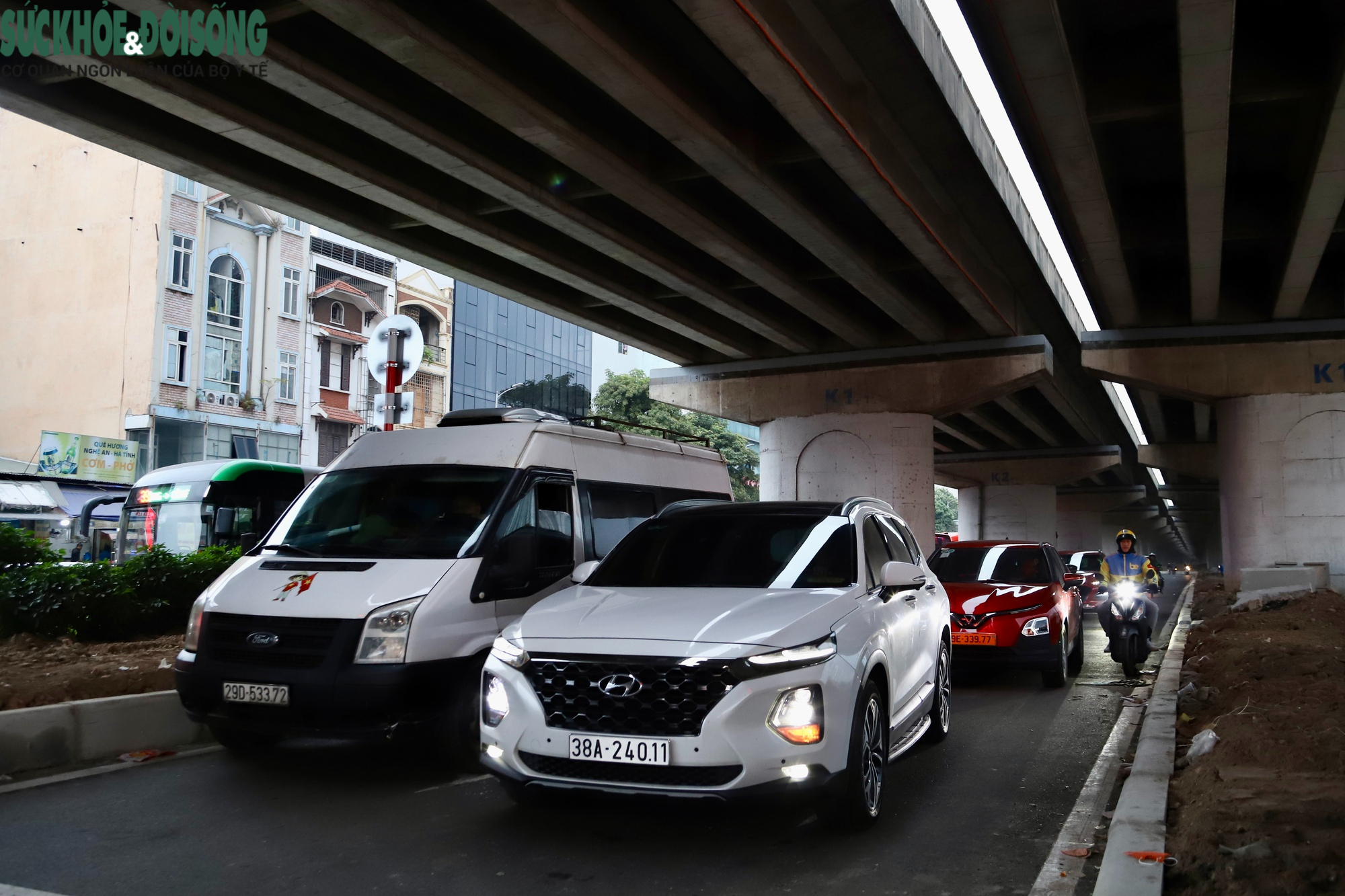 Giao thông cửa ngõ Thủ đô 'dễ thở' trong ngày cuối của kỳ nghỉ Tết Dương lịch 2026- Ảnh 10. Giao thông cửa ngõ Thủ đô 'dễ thở' trong ngày cuối của kỳ nghỉ Tết Dương lịch 2026- Ảnh 10.