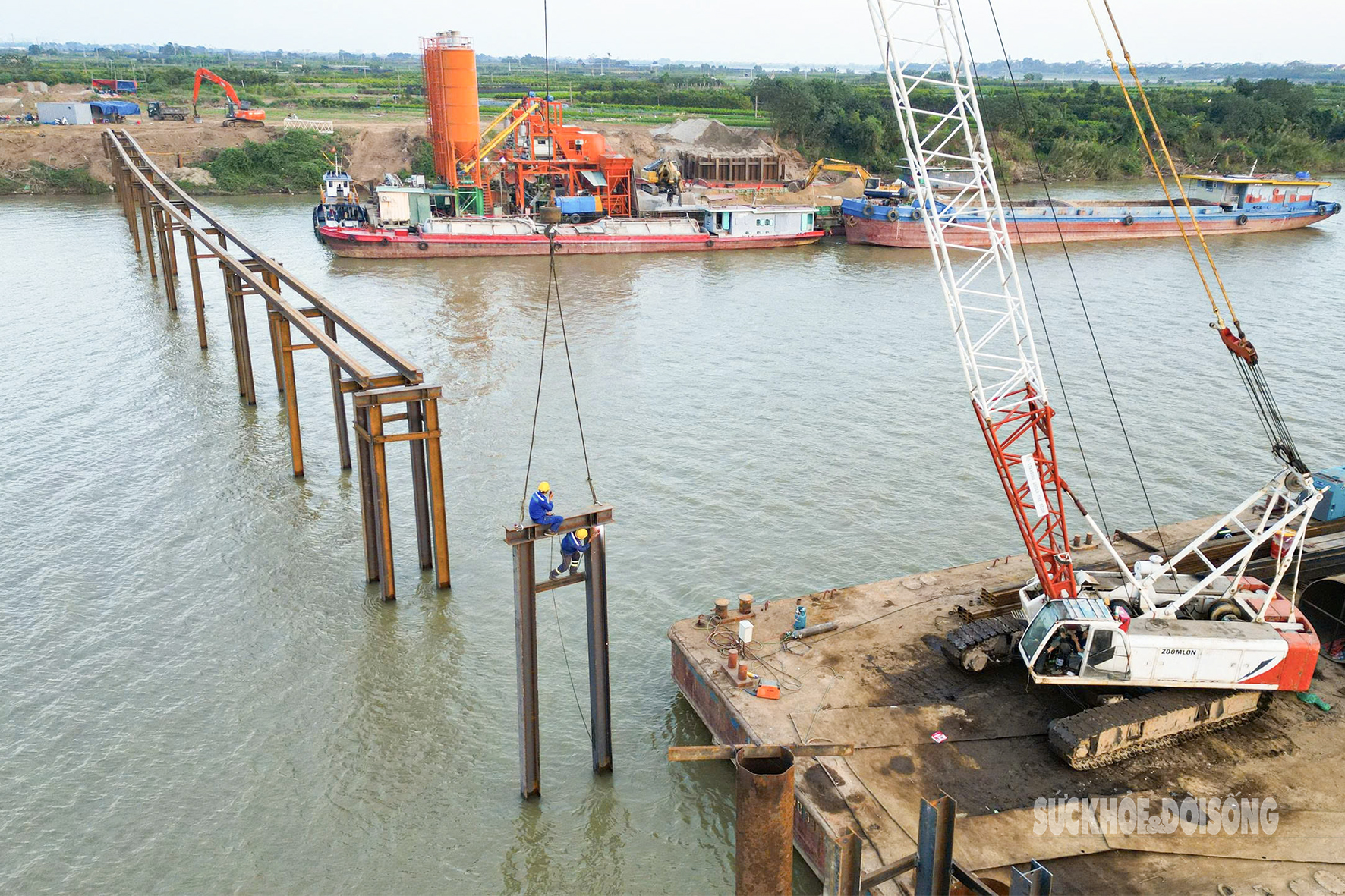 Ngắm đại công trường cầu Ngọc Hồi 11.844 tỷ đồng bắc qua sông Hồng- Ảnh 10.