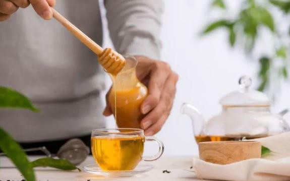 5 lợi ích tiềm năng của trà xanh với sức khỏe tim mạch - Ảnh 2.