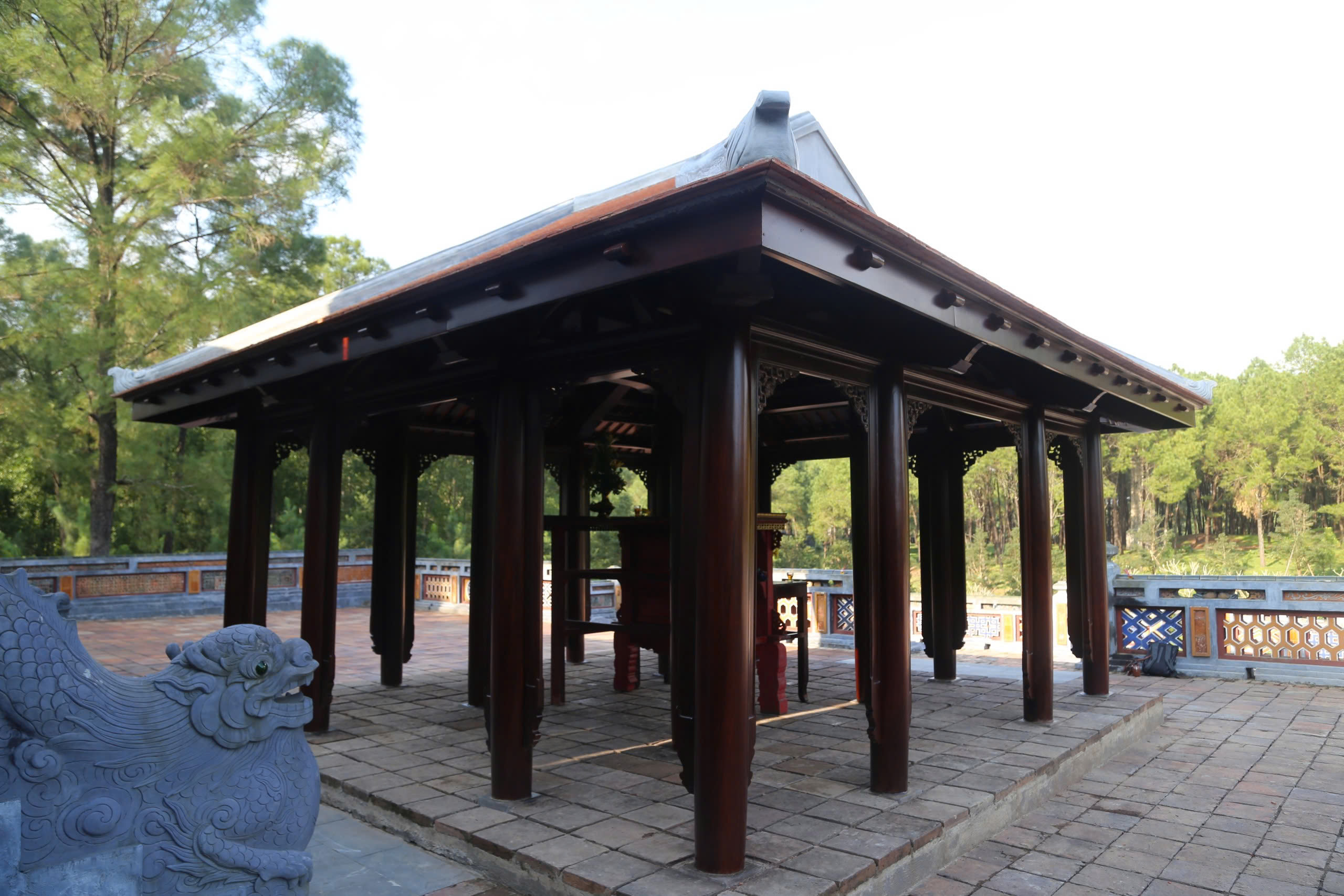 Trung tâm Bảo tồn di tích Cố đô Huế nói gì về 'công trình lạ' ở lăng mộ Hoàng hậu Từ Dũ?- Ảnh 1. Trung tâm Bảo tồn di tích Cố đô Huế nói gì về 'công trình lạ' ở lăng mộ Hoàng hậu Từ Dũ?- Ảnh 1.