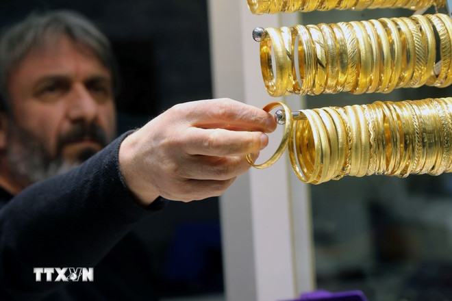 Giá vàng giữa kỳ vọng vượt đỉnh và nỗi lo đảo chiều- Ảnh 3.