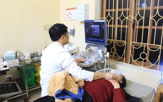 Trường hợp nào nhân viên y tế được hưởng 100% phụ cấp ưu đãi nghề?