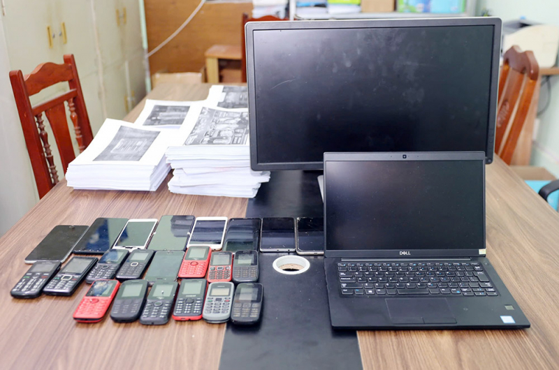 Triệt phá đường dây lừa đảo và đánh bạc trực tuyến hơn 9000 tỷ đồng- Ảnh 2.