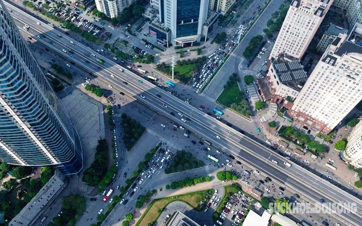 Cận cảnh hầm chui Kim Đồng những ngày nước rút chuẩn bị thông xe kỹ thuật- Ảnh 1.