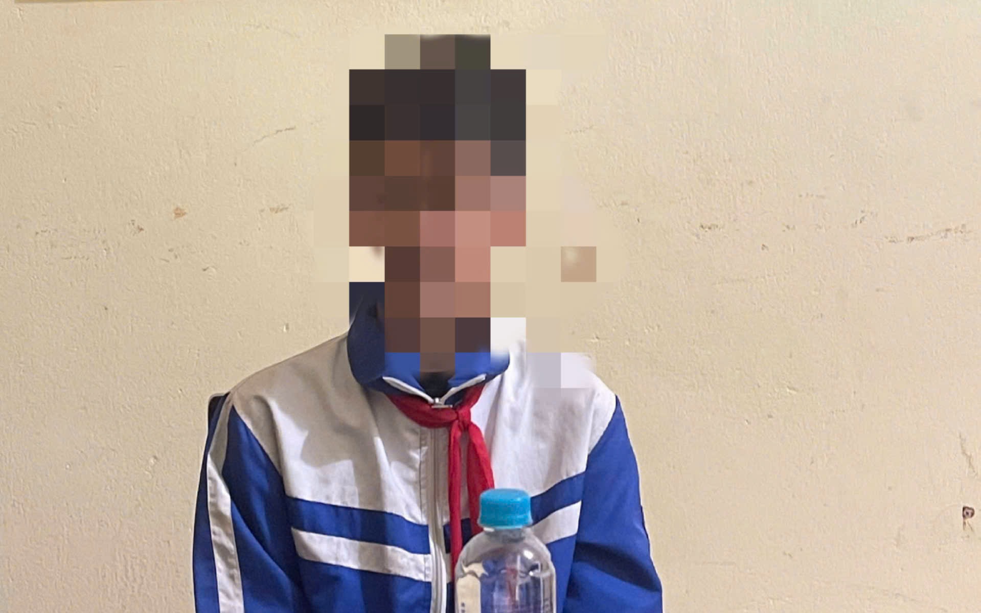 Công an làm việc với nam sinh lớp 7 đăng tải nội dung bạo lực, giết người để "câu view"