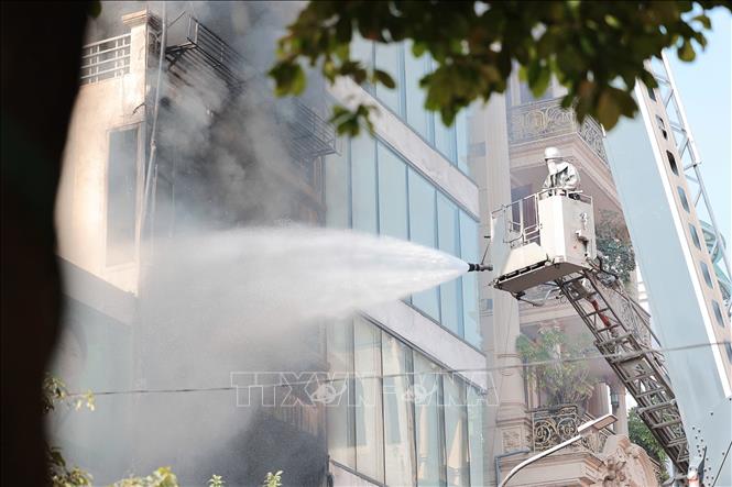 Cháy lớn tại phường Hà Đông, Hà Nội- Ảnh 2.