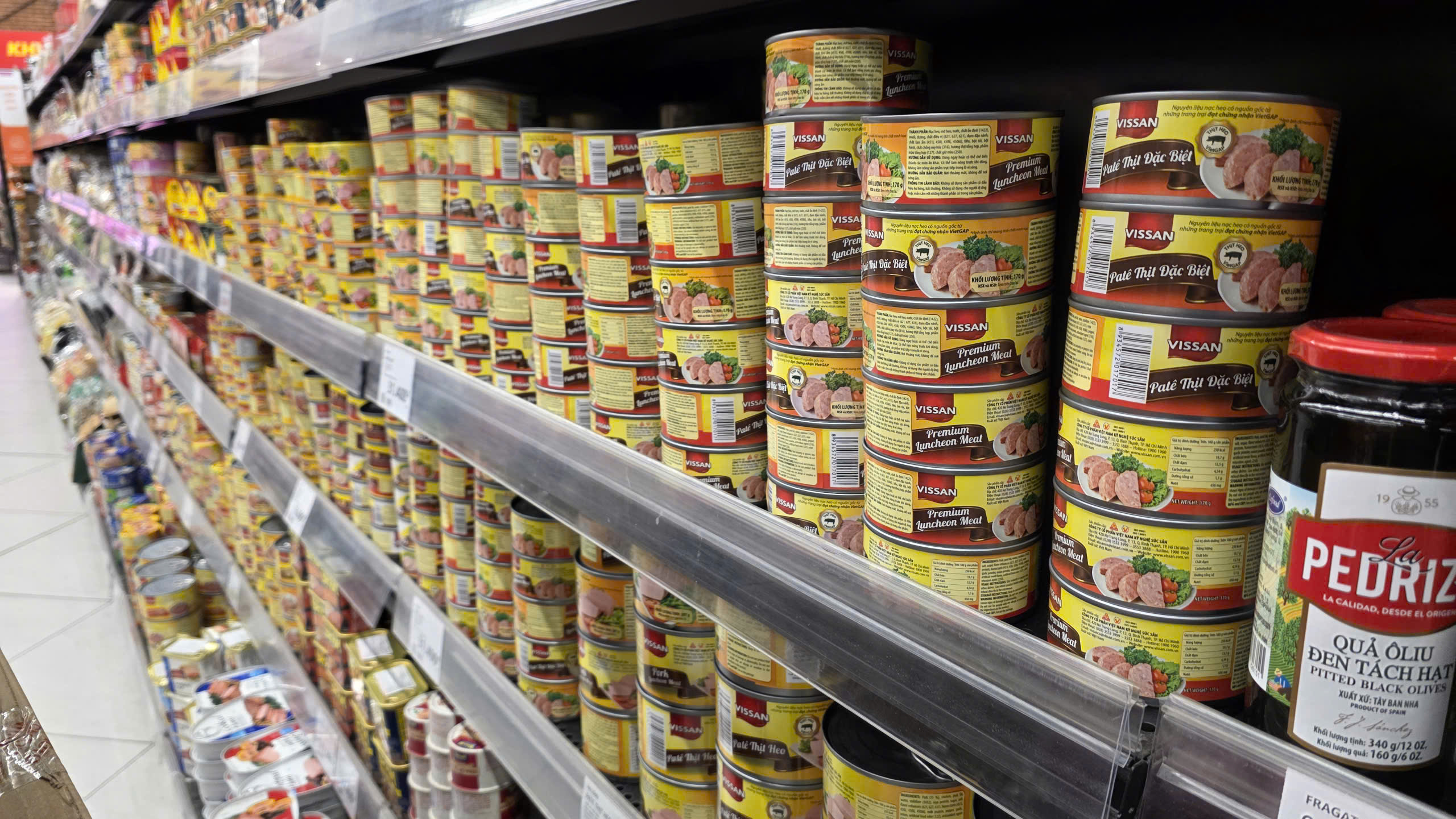 Đồ hộp Halong Canfoco 'bay màu' tại các siêu thị lớn, cửa hàng tại Hải Phòng- Ảnh 3.