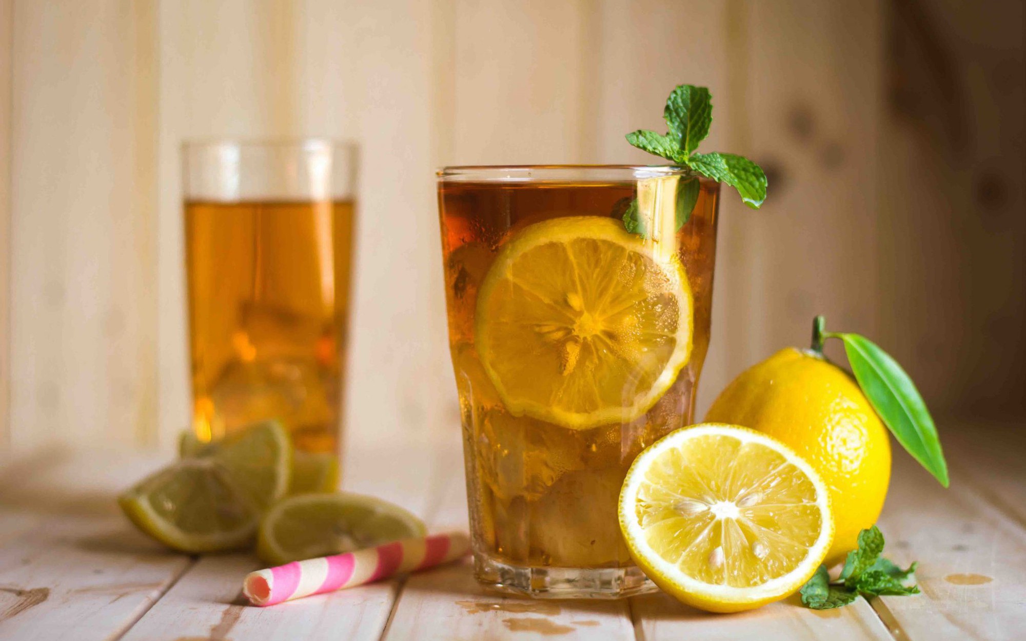 Uống trà xanh với chanh ngon, tốt nhưng 3 nhóm người nên thận trọng