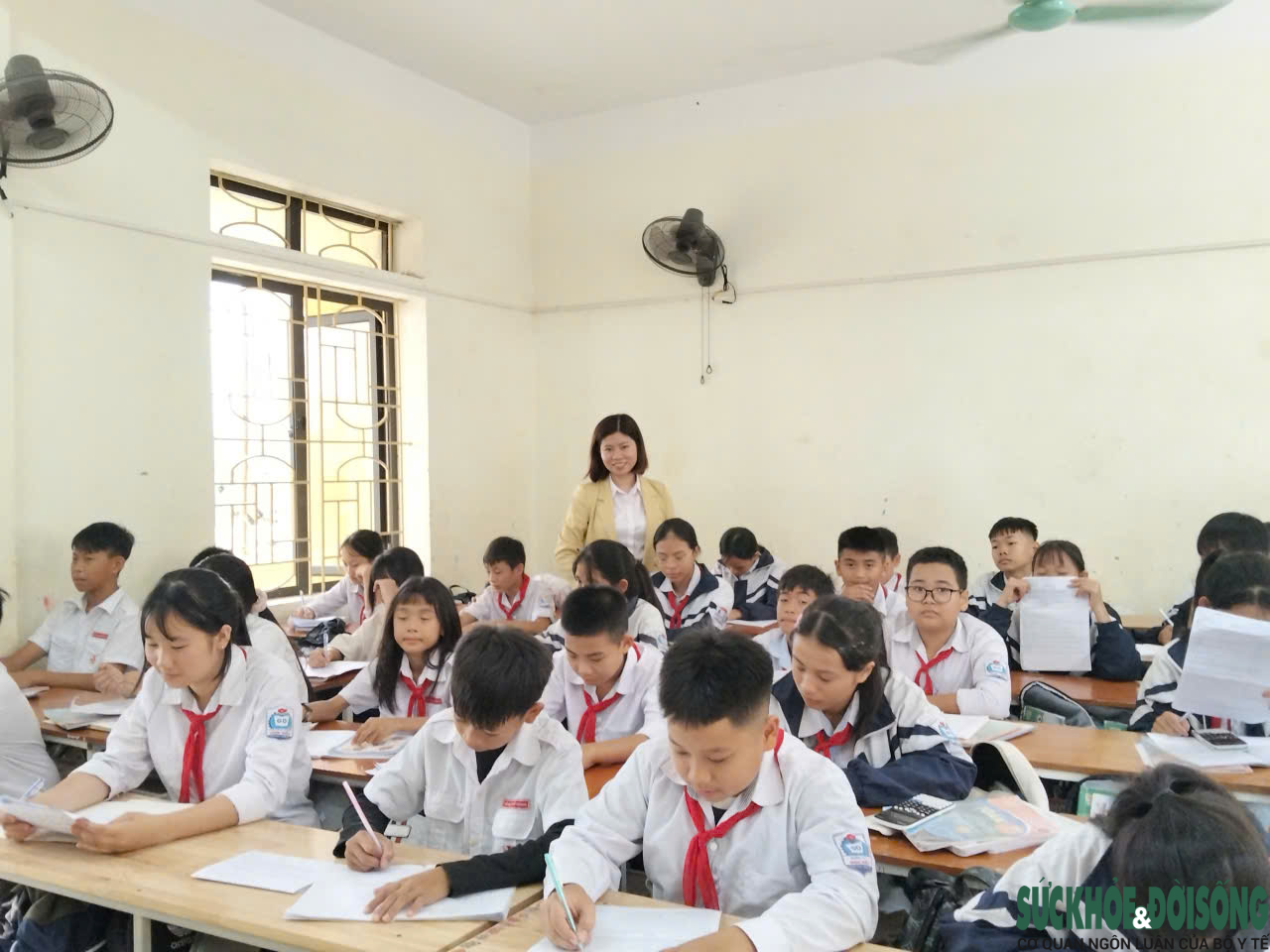Giáo viên hợp đồng ở Nghệ An lo sau 10-20 năm vẫn phải ký từng năm- Ảnh 2.