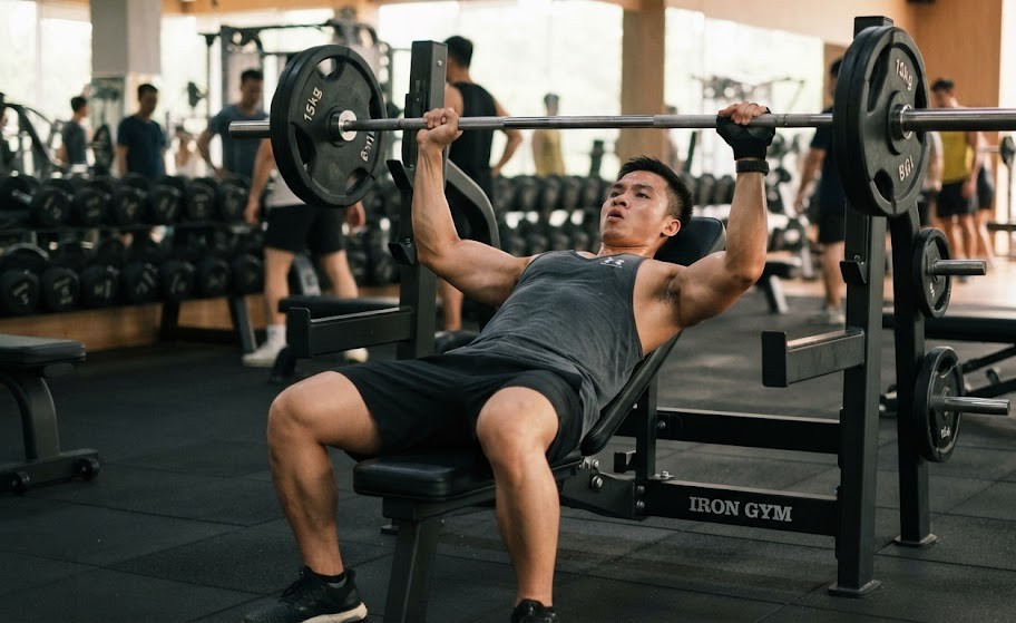 Tập cơ ngực mang lại lợi ích gì? - Ảnh 1.