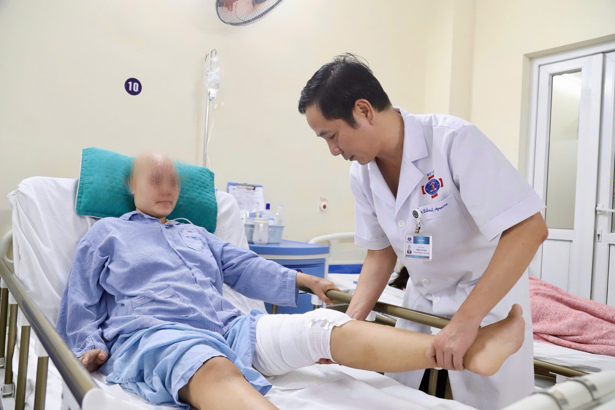 Giữ lại đôi chân cho người mẹ trẻ mắc ung thư xương để trở về bên 2con - Ảnh 2.