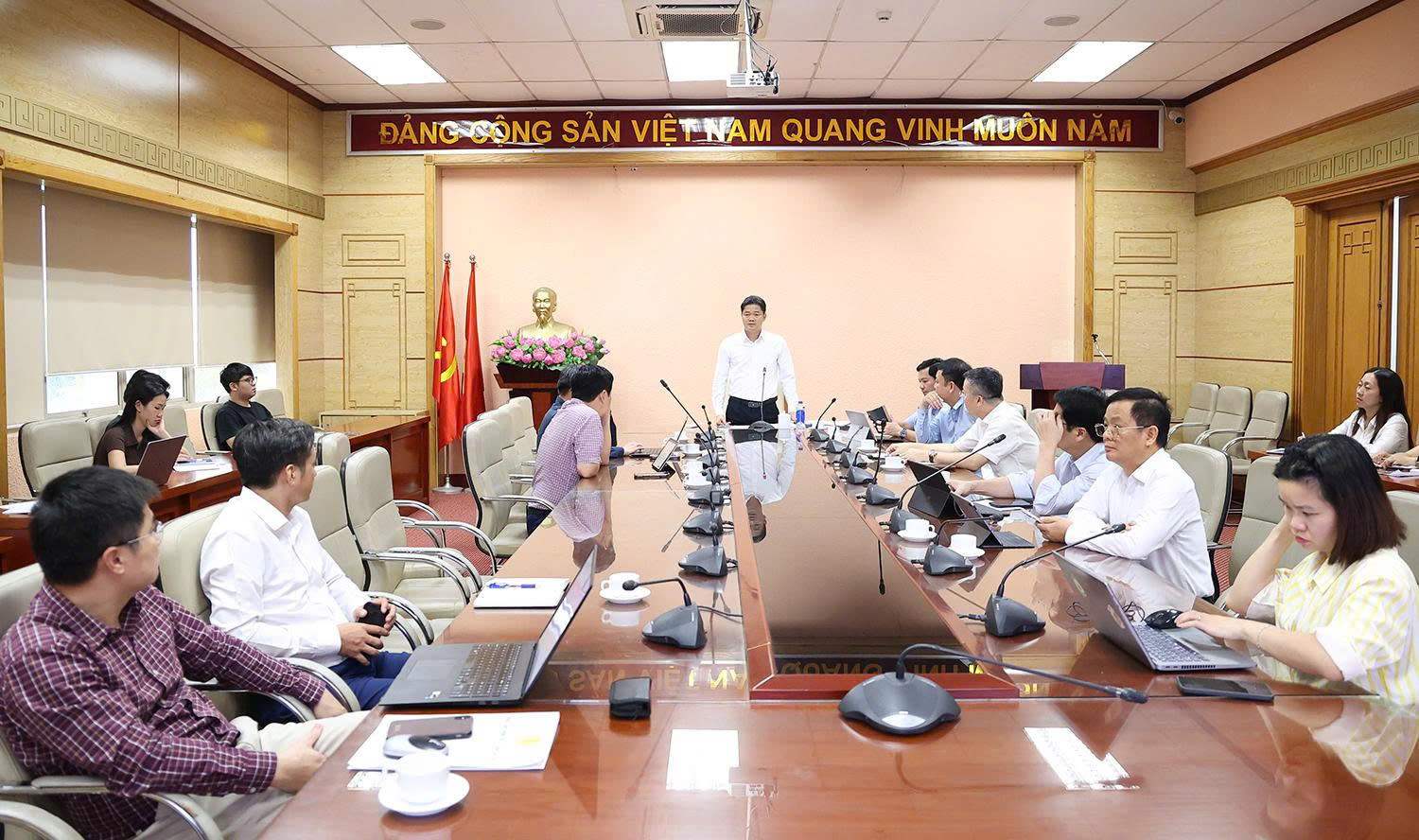 Bộ Y tế khởi động vận hành Trung tâm Điều hành thông minh, thúc đẩy quản trị dựa trên dữ liệu- Ảnh 10.