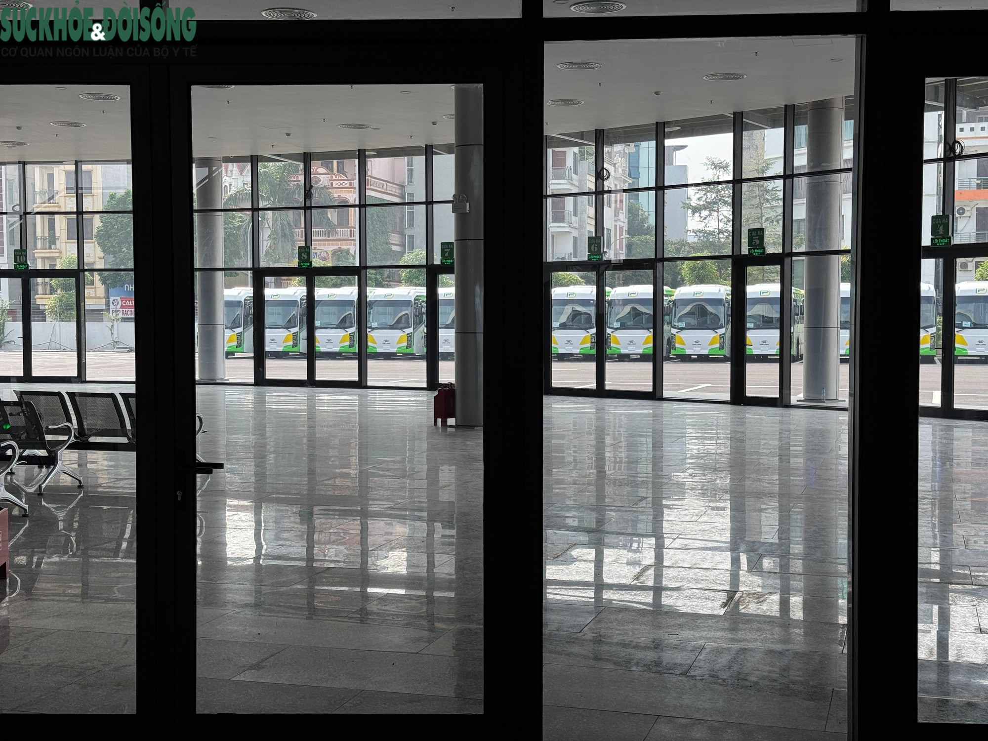 Thực tế bên trong bến xe Yên Sở (Hà Nội) sau nhiều ngày khai trương - Ảnh 7.