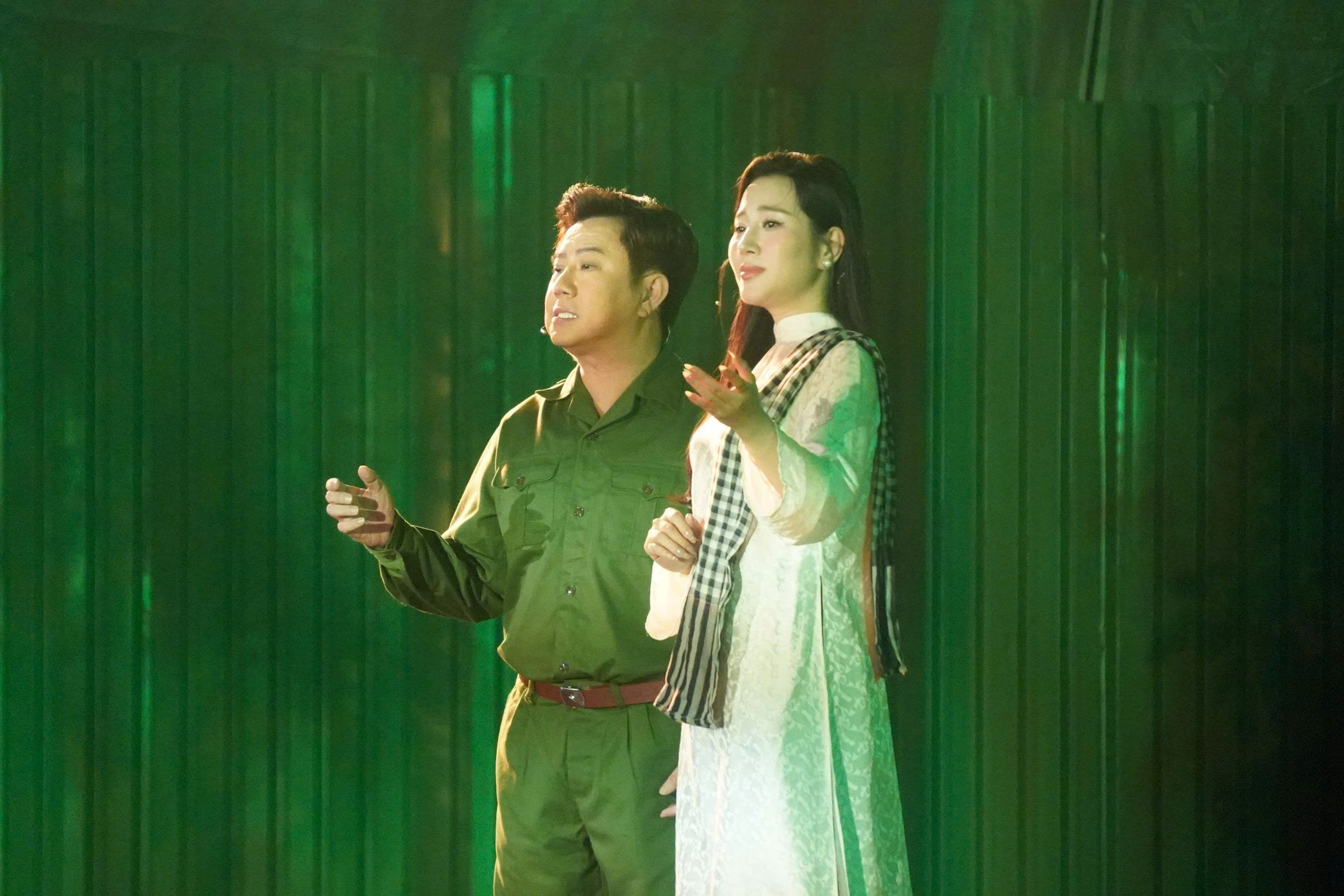 Gallery - "Khúc tri ân" - Chương trình nghệ thuật đặc biệt tri ân các Anh hùng liệt sĩ - image 2