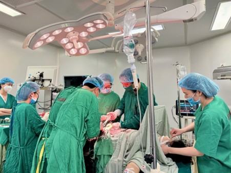 Bác sĩ Lê Công Tước và những quyết định ranh giới sinh tử - Ảnh 2.
