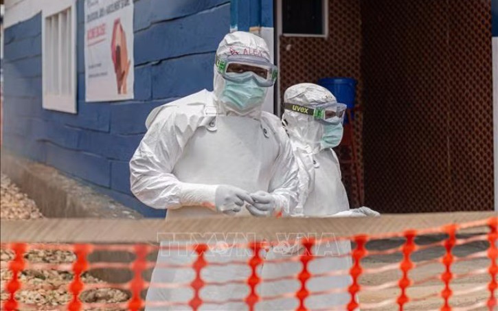 Ebola và Marburg nguy hiểm như thế nào? Đường lây truyền và cách phòng bệnh - Ảnh 2.