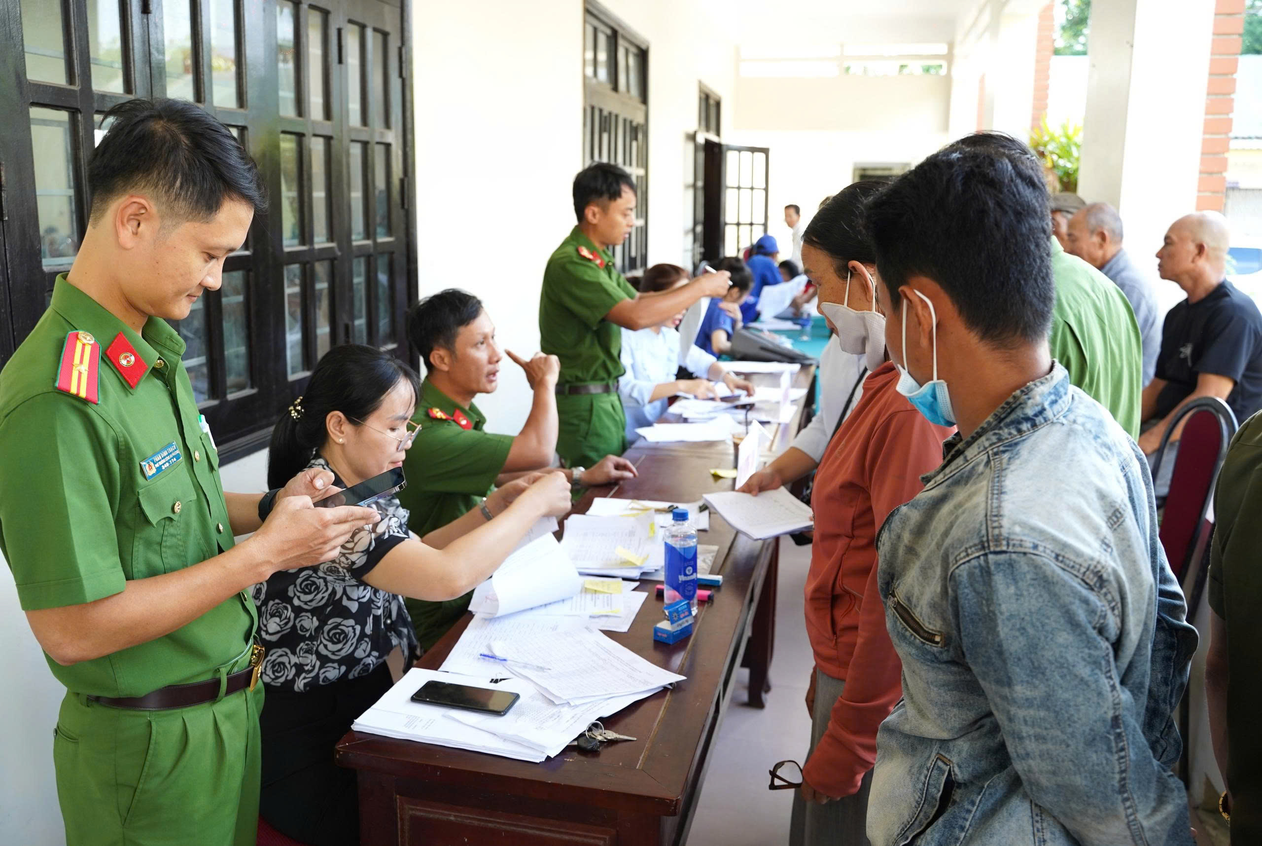Lấy mẫu ADN, tiếp nối hành trình tìm lại tên các anh hùng liệt sĩ- Ảnh 2.