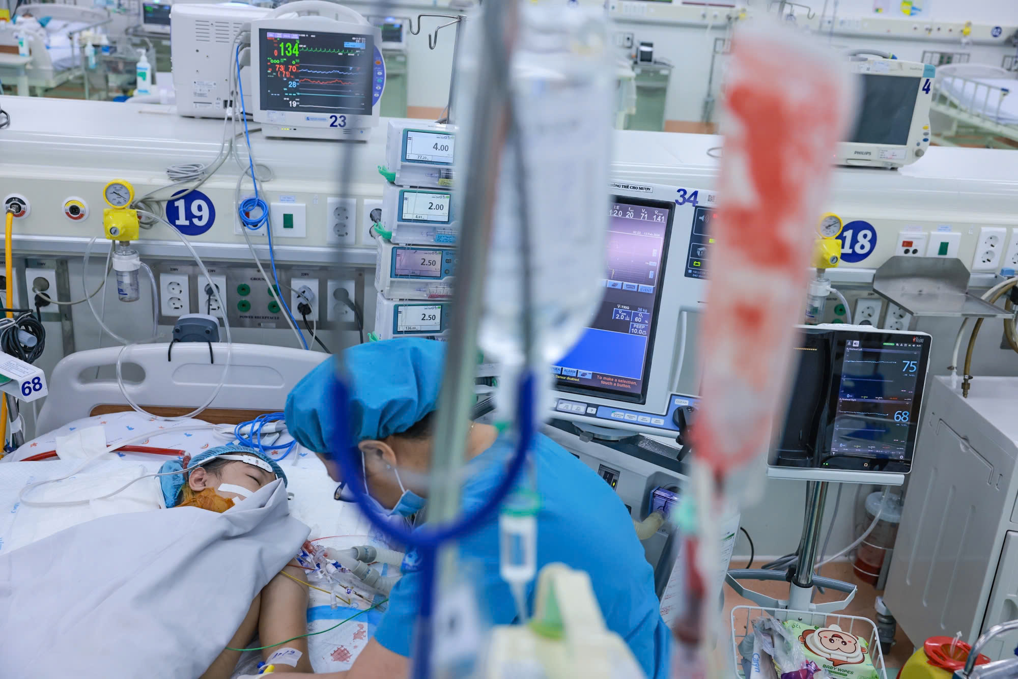 Sốt xuất huyết Dengue: Chuyên gia chỉ ra những nhóm có nguy cơ chuyển nặng - Ảnh 2.