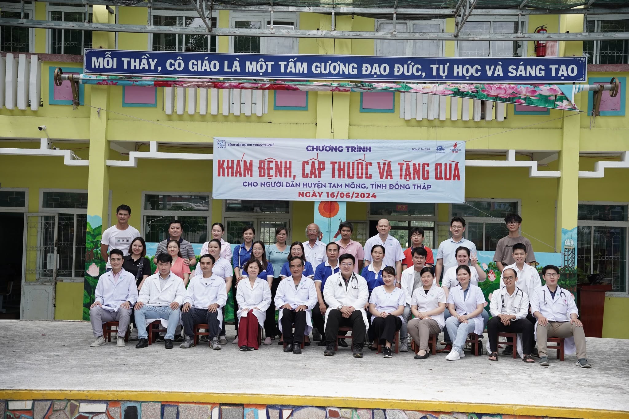 Thạc sĩ Trần Văn Hùng – người lặng thầm làm công tác xã hội giữa bệnh viện - Ảnh 5.