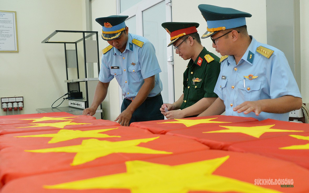 Chuyến bay mang theo hy vọng tìm lại tên những liệt sĩ- Ảnh 15.