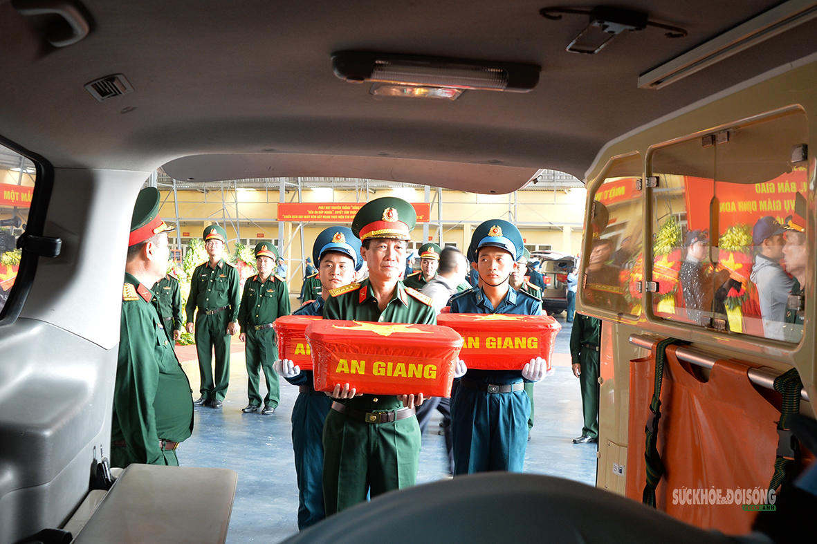 Chuyến bay mang theo hy vọng tìm lại tên những liệt sĩ- Ảnh 13.