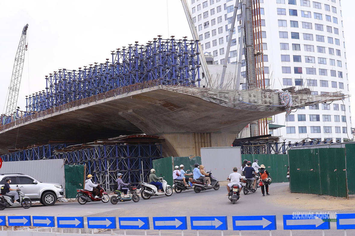 Hai cầu vượt Vành đai 1 tăng tốc thi công, hướng tới hoàn thành cuối năm 2026 - Ảnh 4.