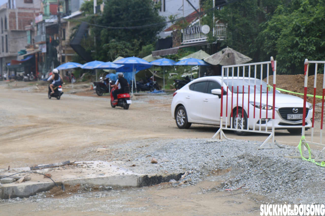 Dự án đường trăm tỷ ở Huế chậm tiến độ, chủ đầu tư ra 'tối hậu thư'- Ảnh 8.