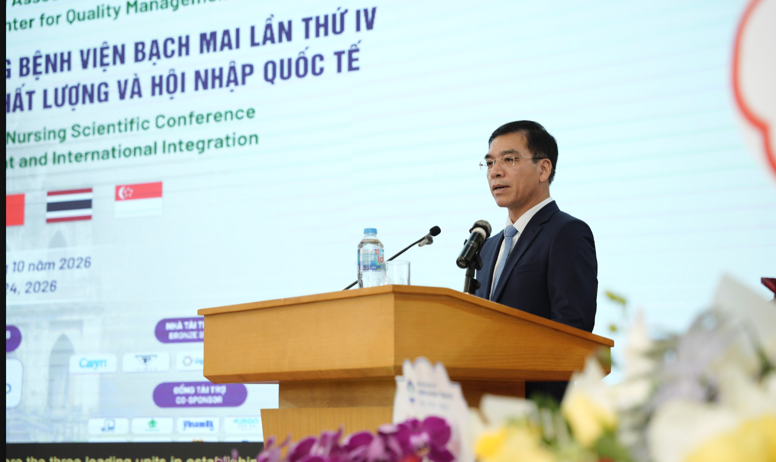 Giám đốc Bệnh viện Bạch Mai: 'Điều dưỡng là một phần không thể thiếu của thành công điều trị’- Ảnh 3.