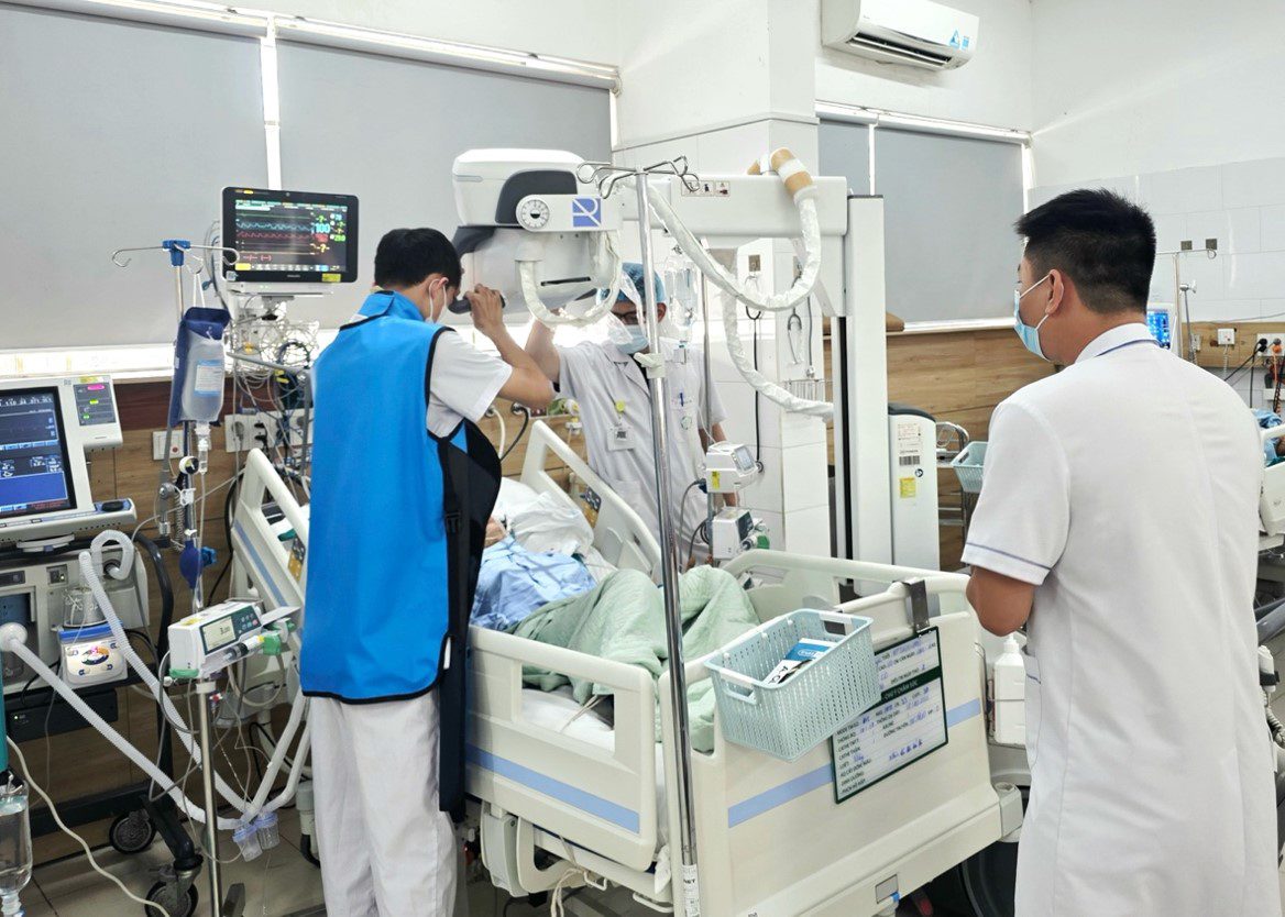 Nạn nhân vụ cháy nhà ở Hải Phòng tổn thương nhiều cơ quan do hít khói độc - Ảnh 2.